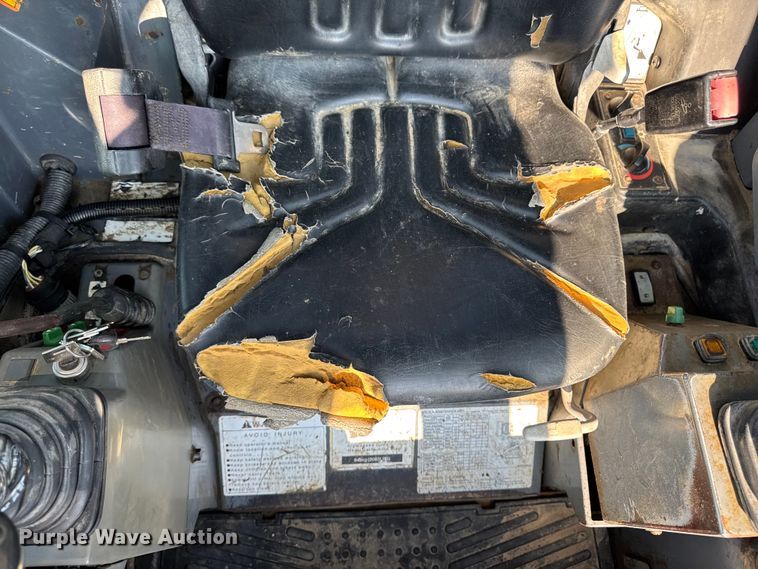 image for item EM2252 2012 Takeuchi TL240 tracked skid steer loader