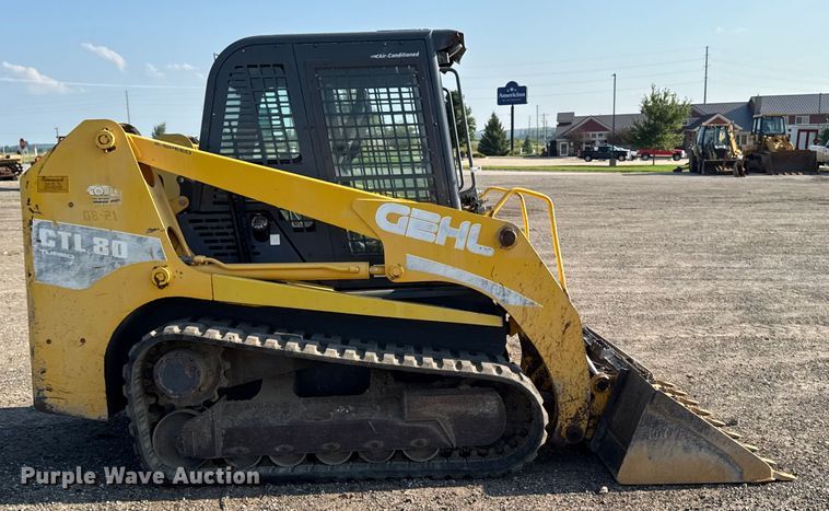 image for item EM2253 2004 Gehl CTL80 