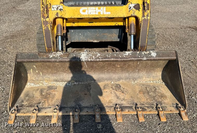 image for item EM2253 2004 Gehl CTL80 