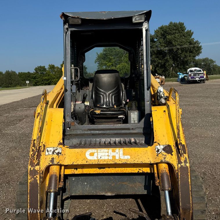 image for item EM2253 2004 Gehl CTL80 