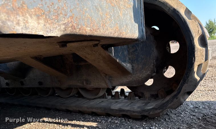 image for item EM2253 2004 Gehl CTL80 