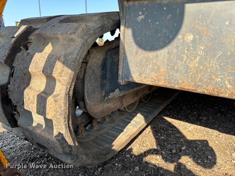 image for item EM2253 2004 Gehl CTL80 