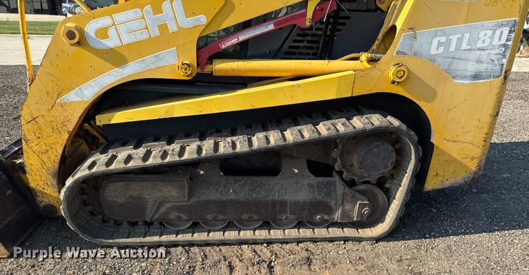 image for item EM2253 2004 Gehl CTL80 