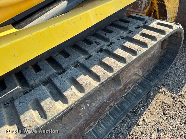 image for item EM2253 2004 Gehl CTL80 