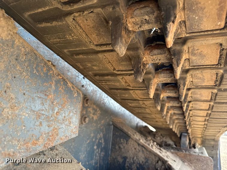 image for item EM2253 2004 Gehl CTL80 