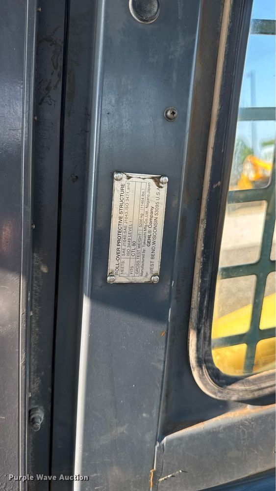 image for item EM2253 2004 Gehl CTL80 