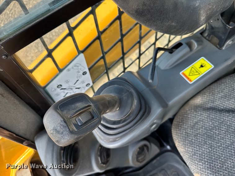 image for item EM2254 2018 Caterpillar 259D tracked skid steer loader