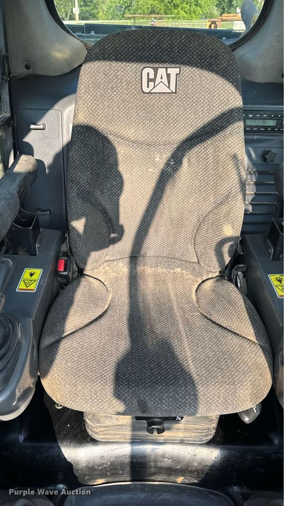 image for item EM2255 2018 Caterpillar 259D tracked skid steer loader