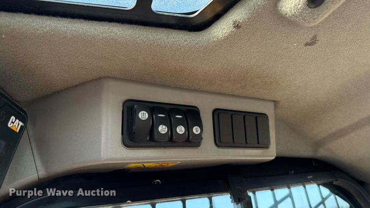 image for item EM2255 2018 Caterpillar 259D tracked skid steer loader