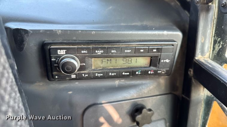 image for item EM2255 2018 Caterpillar 259D tracked skid steer loader