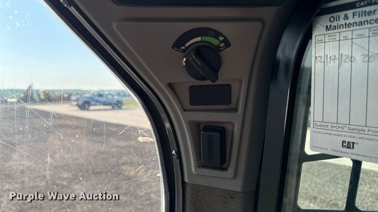 image for item EM2255 2018 Caterpillar 259D tracked skid steer loader