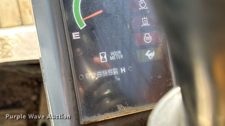 image for item EM2258 2004 Mustang MTL25 tracked skid steer loader