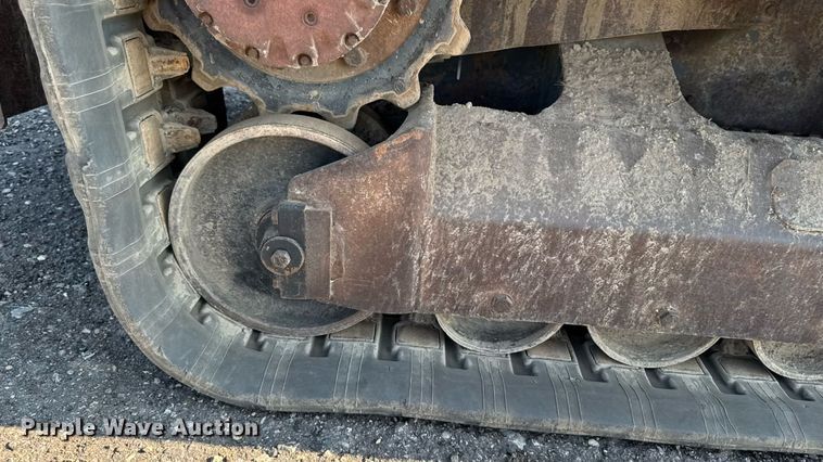 image for item EM2258 2004 Mustang MTL25 tracked skid steer loader