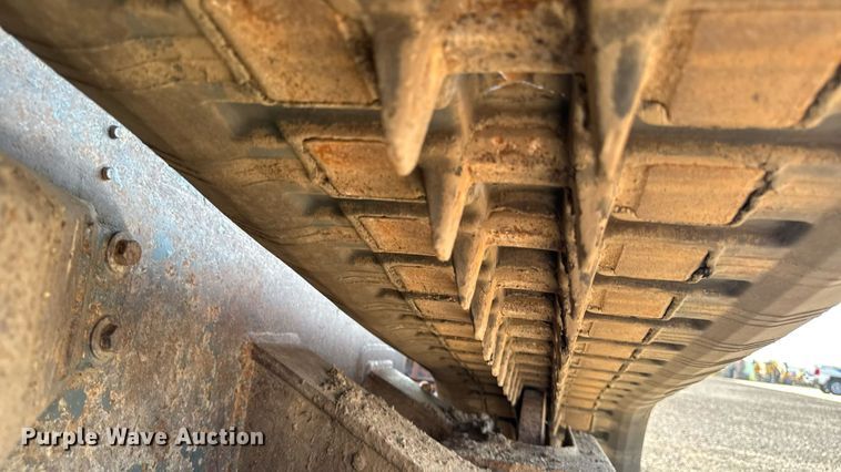 image for item EM2258 2004 Mustang MTL25 tracked skid steer loader