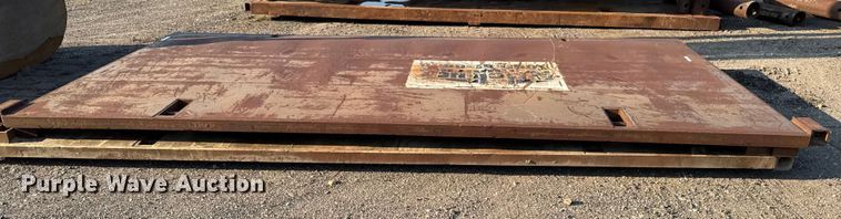 image for item EM2262 Trench box