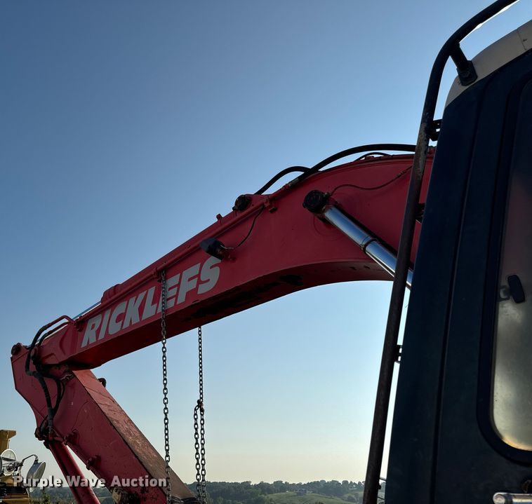 image for item EM2263 2000 Link Belt 2800 Quantum excavator