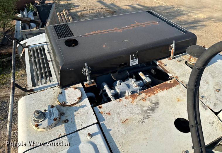 image for item EM2263 2000 Link Belt 2800 Quantum excavator