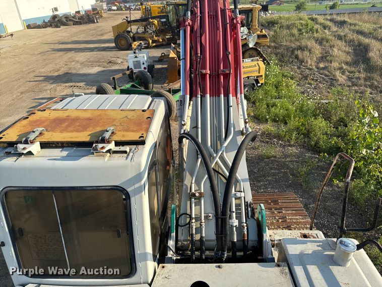 image for item EM2263 2000 Link Belt 2800 Quantum excavator