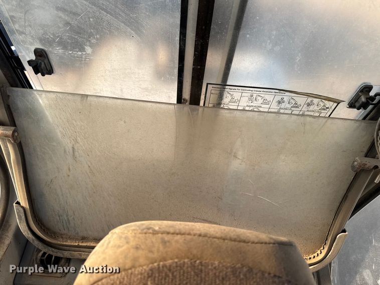 image for item EM2263 2000 Link Belt 2800 Quantum excavator