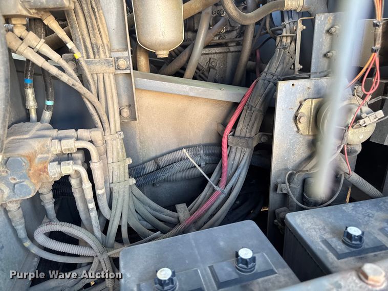 image for item EM2263 2000 Link Belt 2800 Quantum excavator