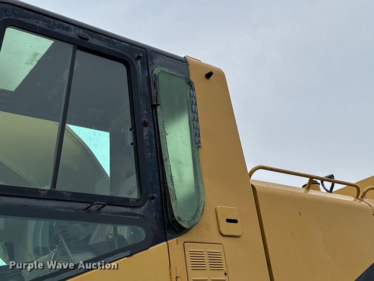 image for item EM2266 2000 Caterpillar 375 L excavator