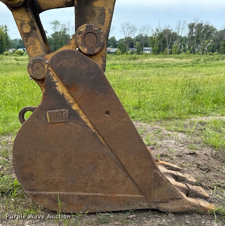 image for item EM2266 2000 Caterpillar 375 L excavator