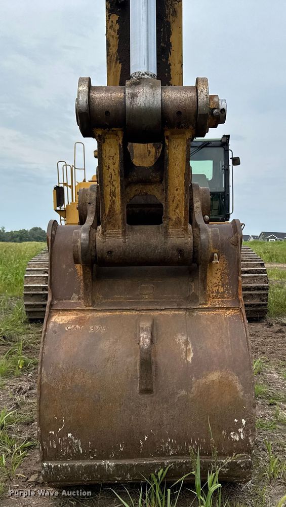 image for item EM2266 2000 Caterpillar 375 L excavator