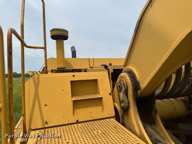 image for item EM2266 2000 Caterpillar 375 L excavator