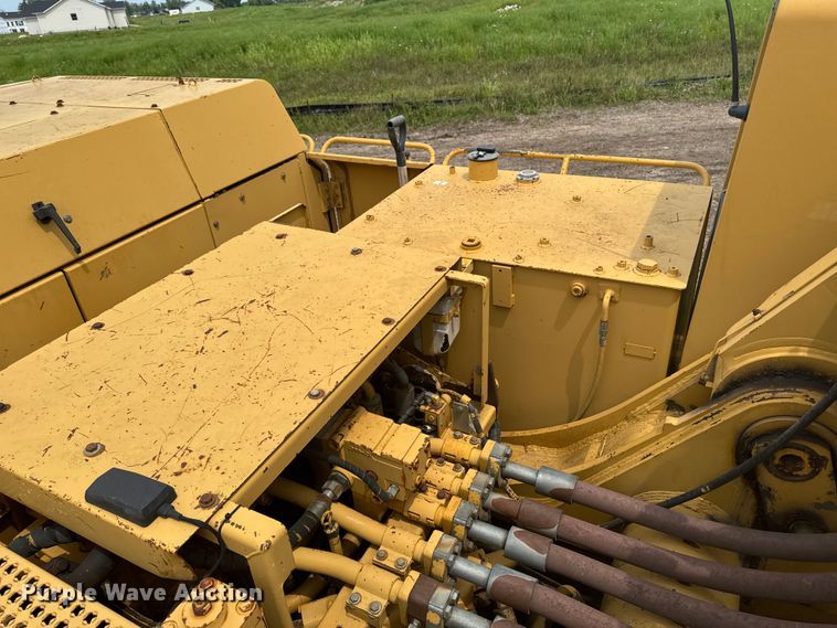 image for item EM2266 2000 Caterpillar 375 L excavator