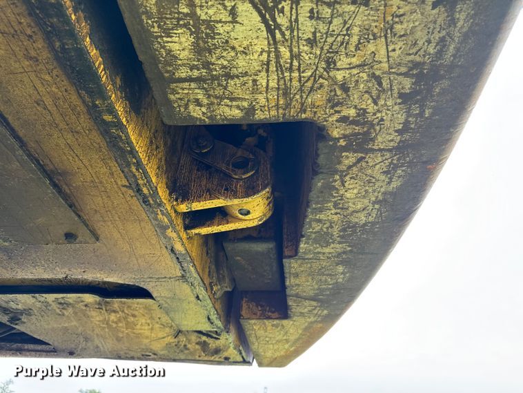 image for item EM2266 2000 Caterpillar 375 L excavator