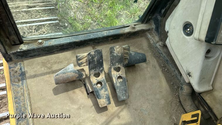 image for item EM2266 2000 Caterpillar 375 L excavator