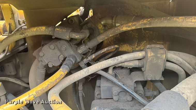 image for item EM2266 2000 Caterpillar 375 L excavator