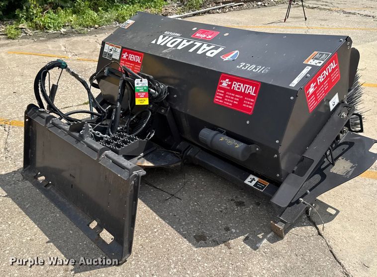 image for item EM2274 2021 Paladin 22072MH-0022 skid steer broom