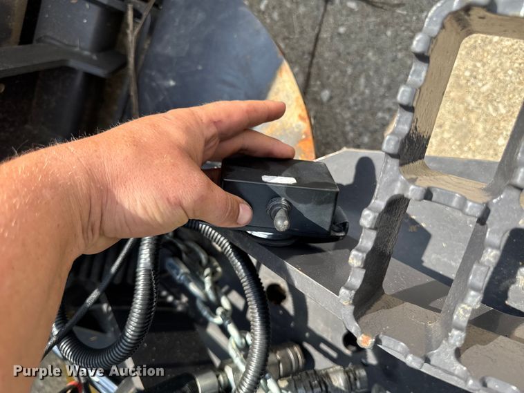 image for item EM2274 2021 Paladin 22072MH-0022 skid steer broom