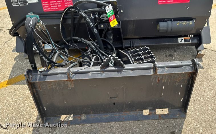 image for item EM2274 2021 Paladin 22072MH-0022 skid steer broom