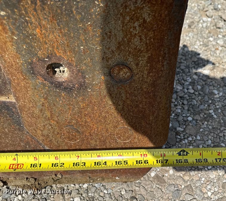 image for item EM2276 1988 John Deere 770B motor grader