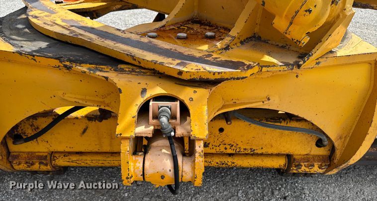 image for item EM2276 1988 John Deere 770B motor grader