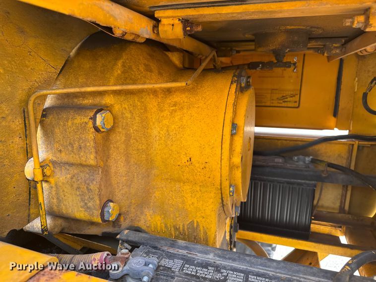 image for item EM2276 1988 John Deere 770B motor grader