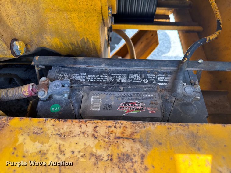 image for item EM2276 1988 John Deere 770B motor grader