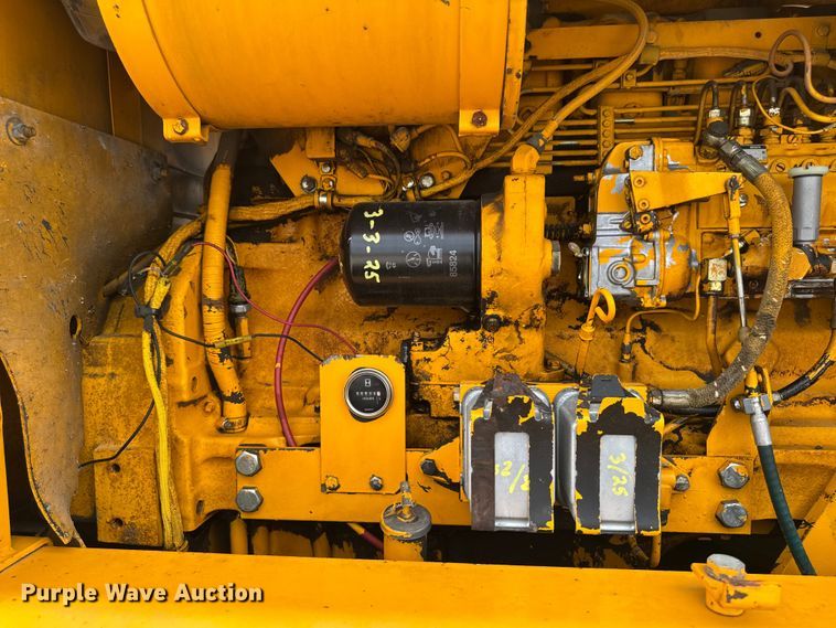 image for item EM2276 1988 John Deere 770B motor grader