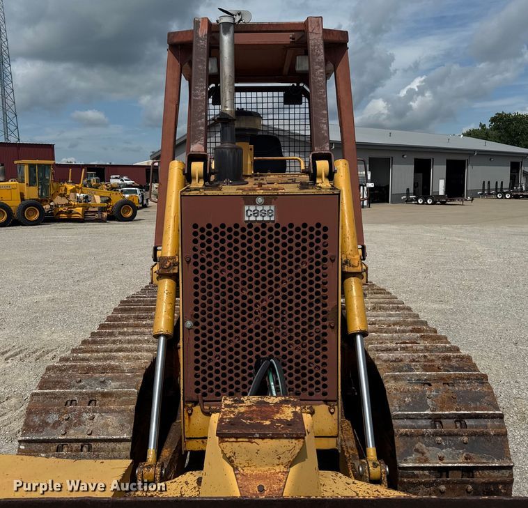 image for item EM2280 1989 Case 850D long track dozer