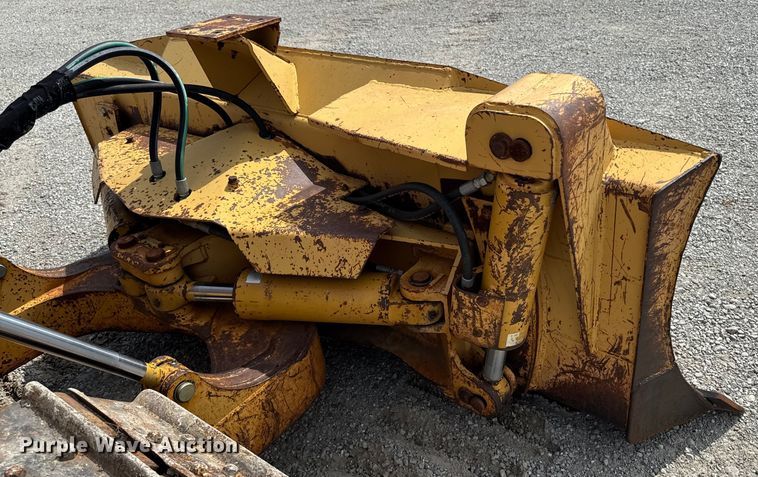 image for item EM2280 1989 Case 850D long track dozer