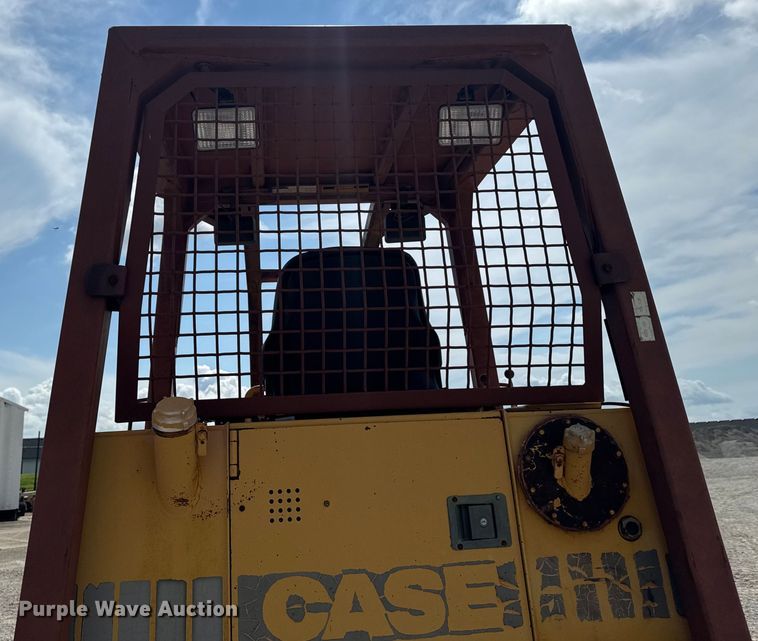 image for item EM2280 1989 Case 850D long track dozer