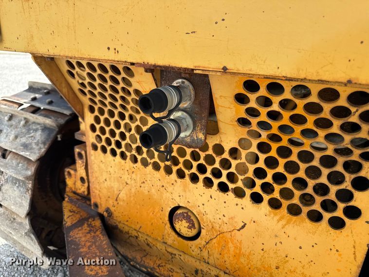 image for item EM2280 1989 Case 850D long track dozer