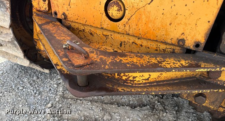 image for item EM2280 1989 Case 850D long track dozer