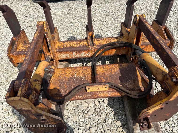 image for item EM2280 1989 Case 850D long track dozer