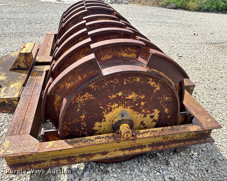 image for item EM2282 Padfoot roller