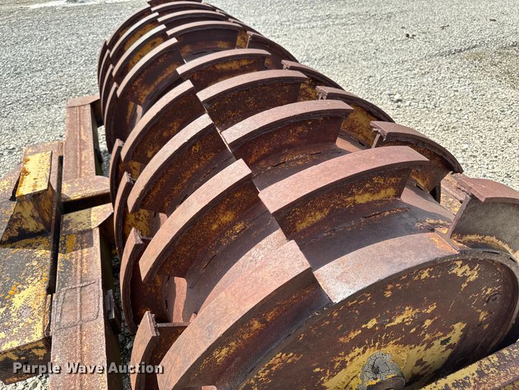 image for item EM2282 Padfoot roller