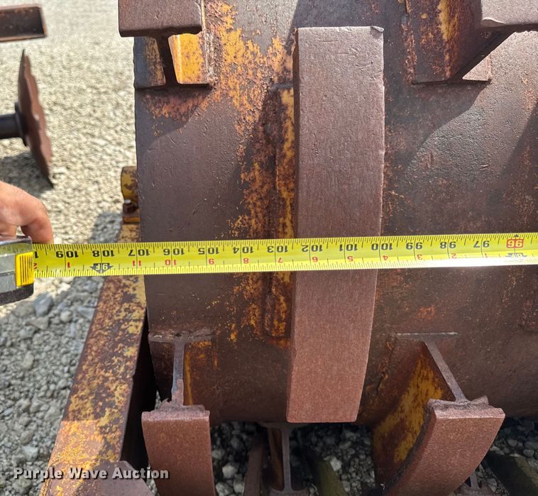 image for item EM2282 Padfoot roller