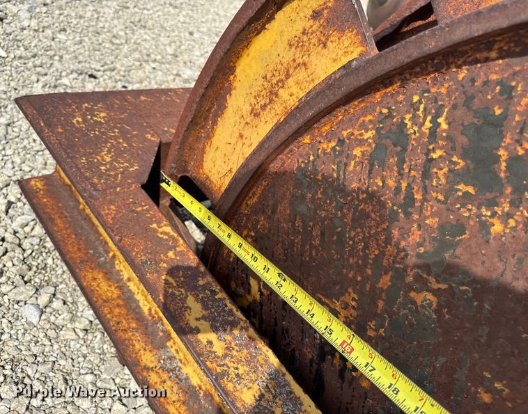 image for item EM2282 Padfoot roller